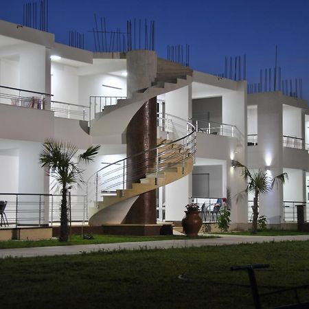 Royal Apartments & Villas Ulcinj Luaran gambar