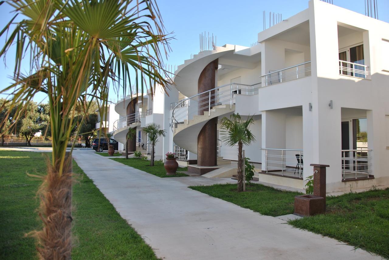 Royal Apartments & Villas Ulcinj Luaran gambar