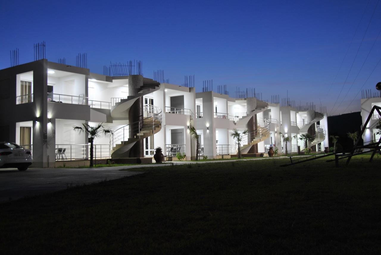 Royal Apartments & Villas Ulcinj Luaran gambar