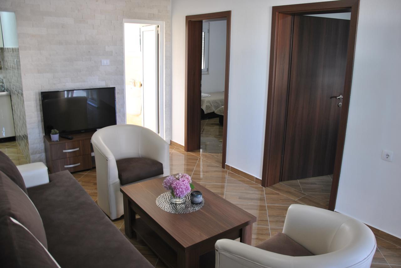 Royal Apartments & Villas Ulcinj Luaran gambar